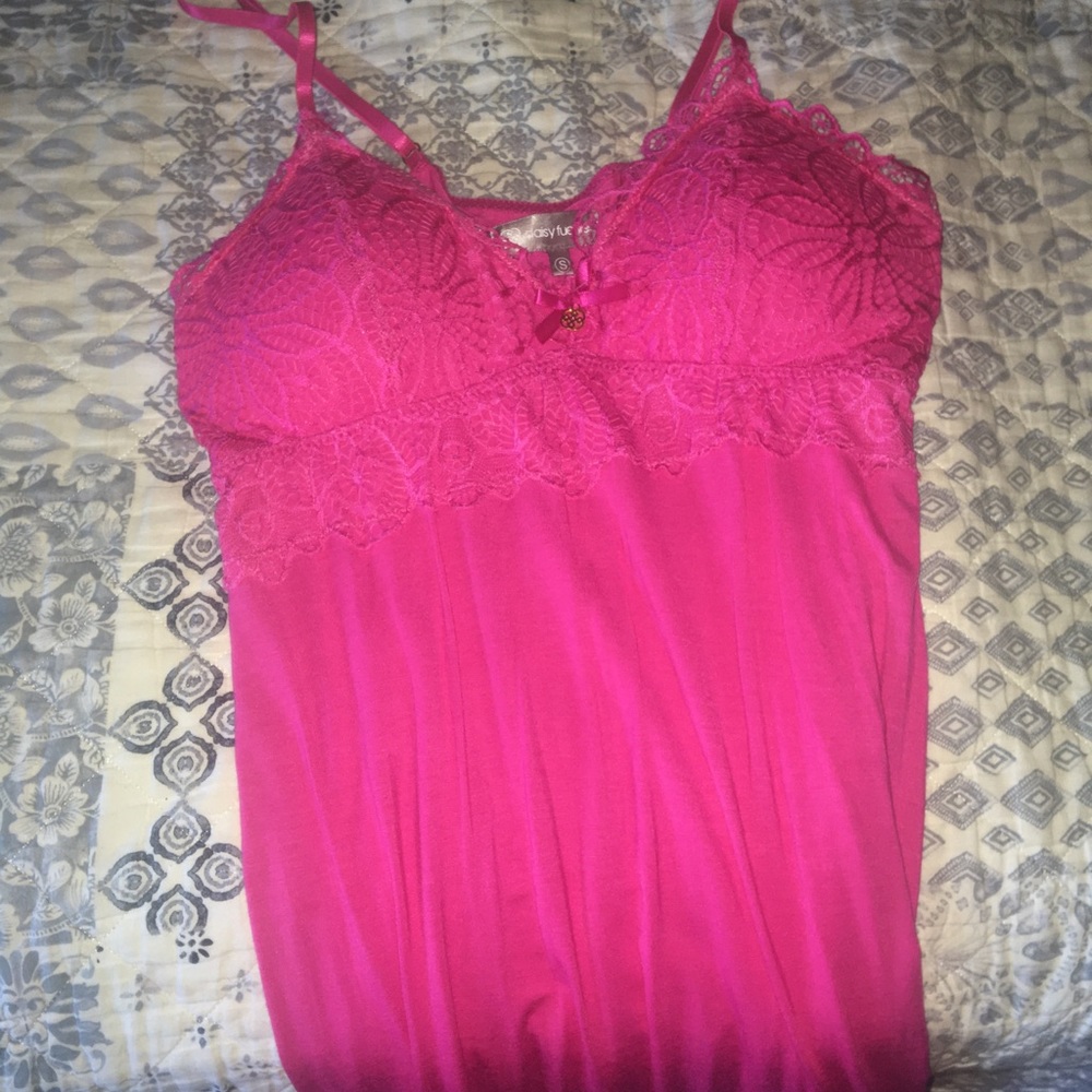 Cute pink night gown.